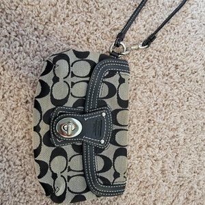 Vintage Small Coach Wristlet with Front Pocket